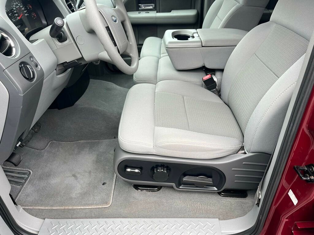 Used 2004 Ford F150 XLT AWD/4WD image 27