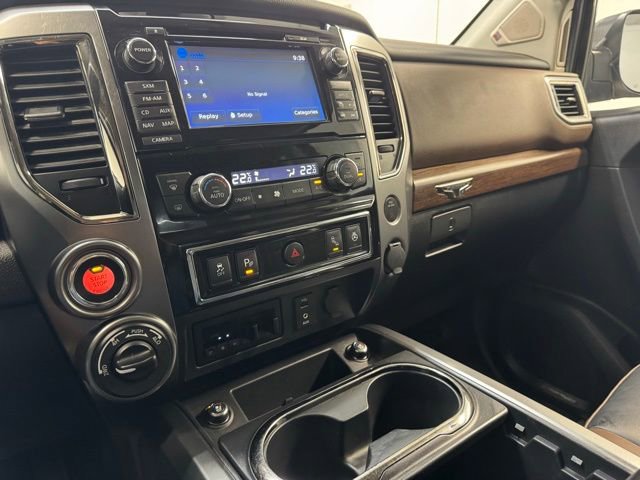 Used 2018 Nissan Titan Platinum Reserve AWD/4WD image 22