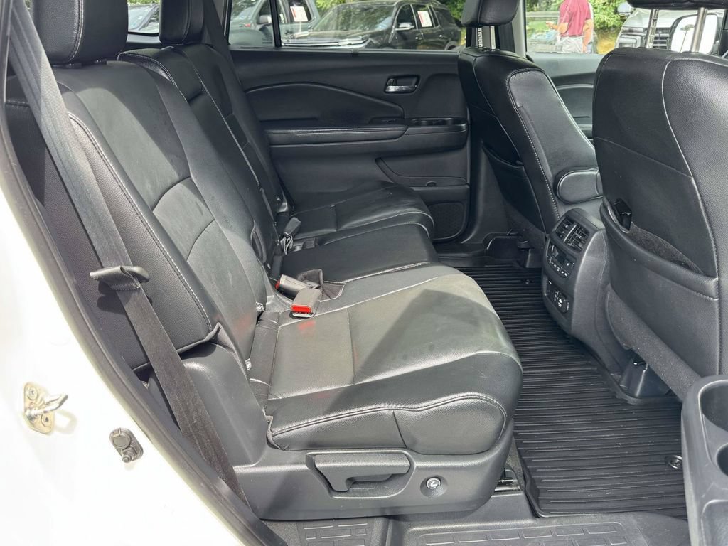 Used 2019 Honda Pilot Touring image 15
