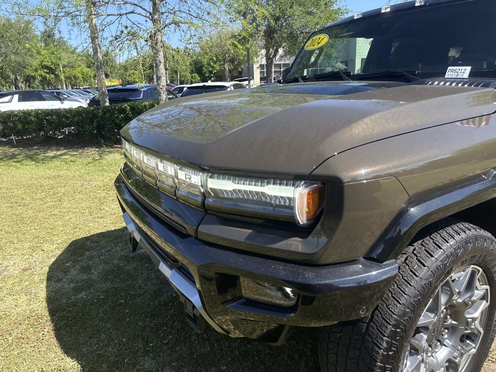 Used 2024 GMC Hummer EV 3X AWD/4WD image 9