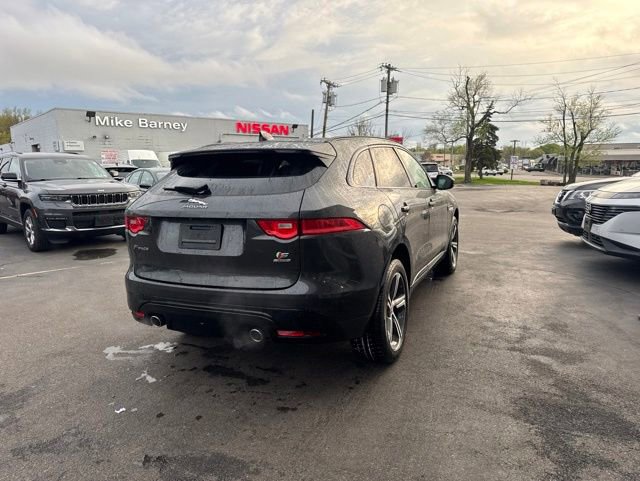 Used 2019 Jaguar F-PACE S AWD/4WD image 2