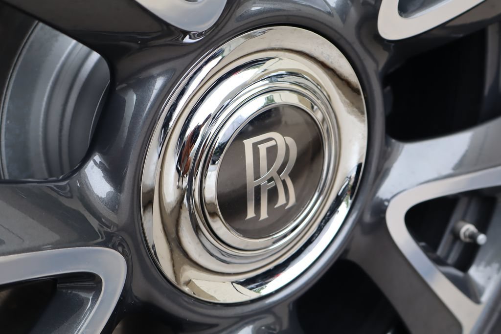 Used 2016 Rolls-Royce Wraith RWD image 10