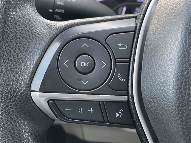 Used 2022 Toyota Camry LE image 23
