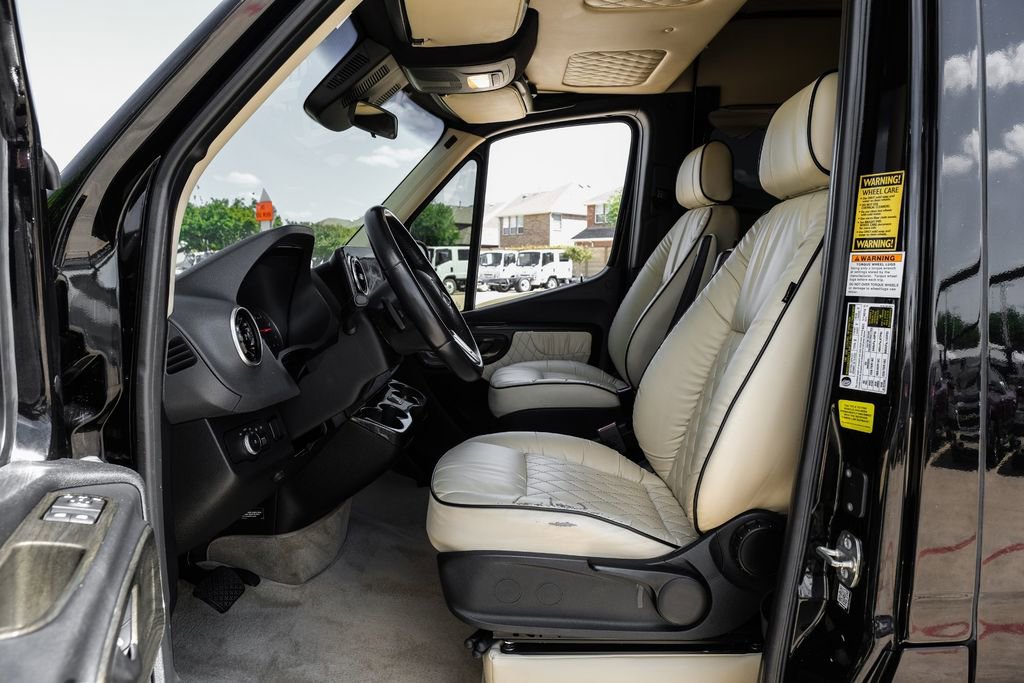 Used 2020 Mercedes-Benz Sprinter 3500 w/ Windows All Around Package image 3