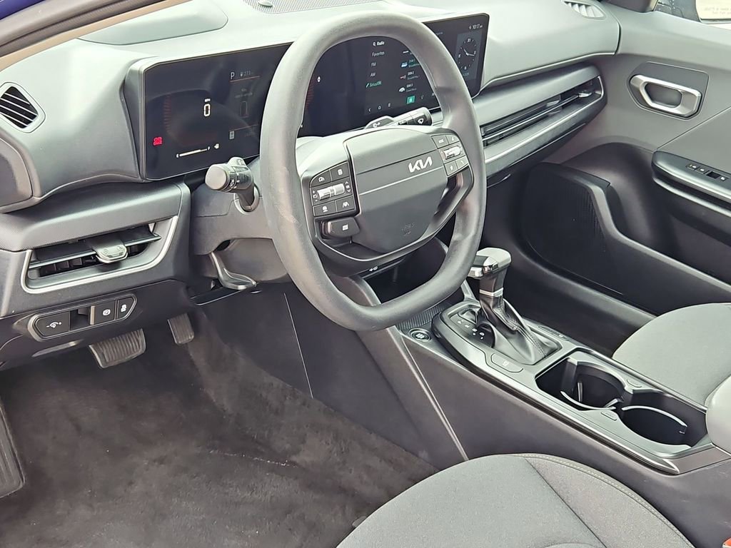 Used 2025 Kia K4 LXS image 15