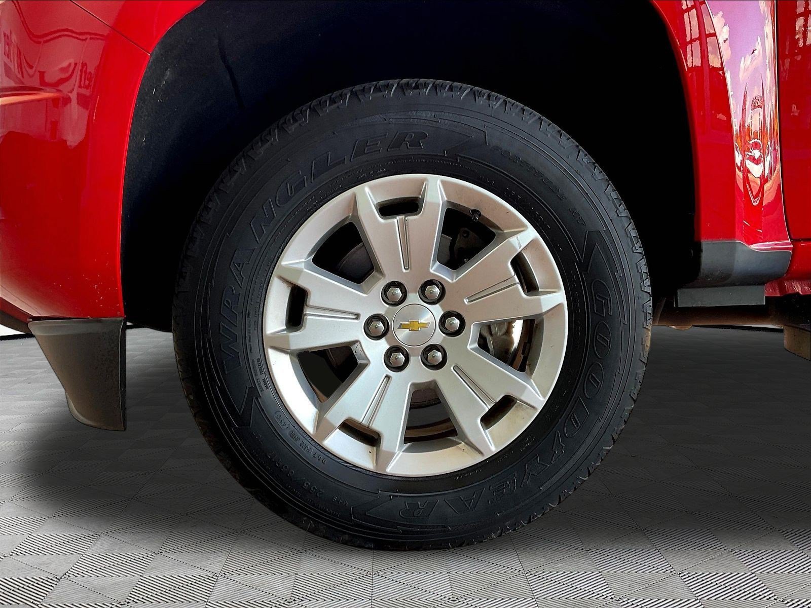 Used 2020 Chevrolet Colorado LT w/ Luxury Package AWD/4WD image 32