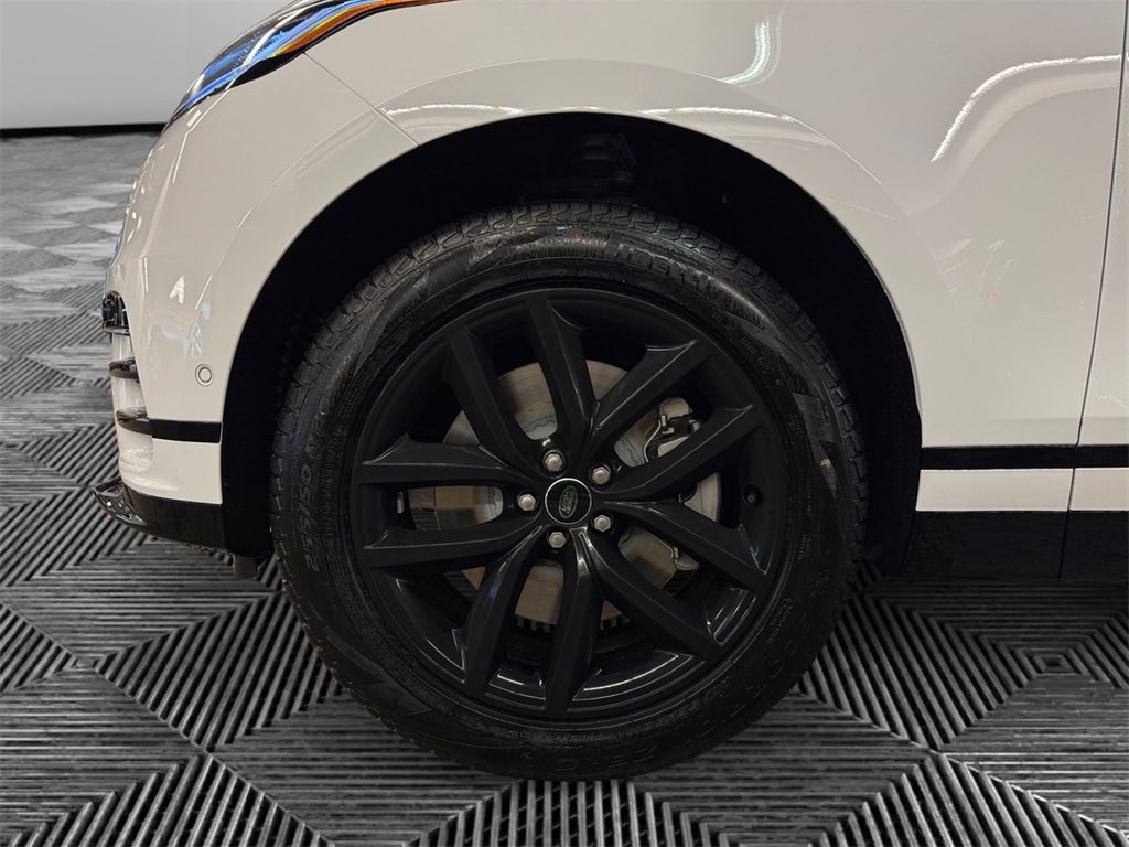 New 2026 Land Rover Range Rover Velar Dynamic SE image 14