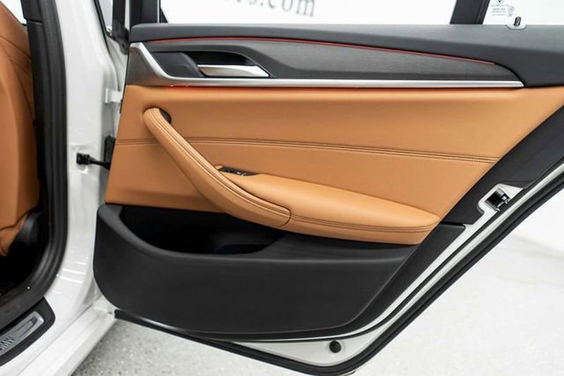 Used 2023 BMW 530i xDrive w/ Convenience Package image 30