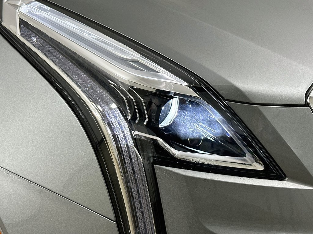 New 2026 Cadillac XT5 Premium Luxury w/ LPO, Floor Liner Package AWD/4WD image 40