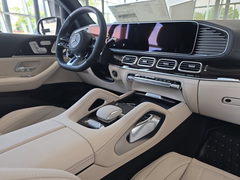 New 2026 Mercedes-Benz GLS 63 AMG 4MATIC image 19