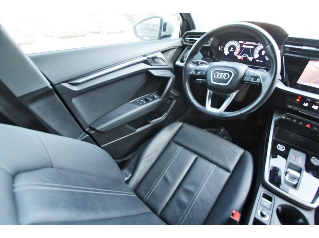 Used 2022 Audi A3 2.0T Premium Plus w/ Premium Plus Package FWD image 9