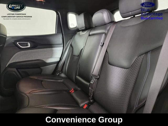 Used 2023 Jeep Compass Latitude w/ Convenience Group AWD/4WD image 14