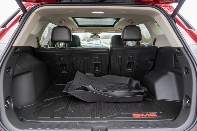 Used 2021 GMC Terrain SLT w/ Infotainment Package II image 11