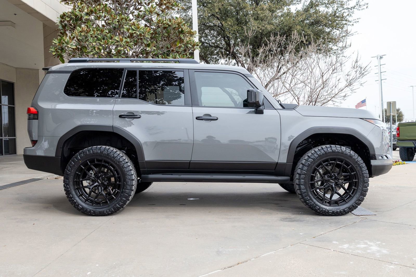 Used 2025 Lexus GX 550 image 11