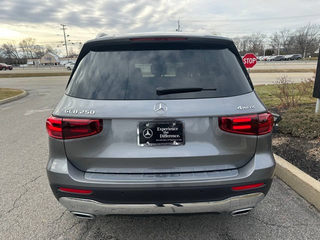 New 2026 Mercedes-Benz GLB 250 4MATIC image 4