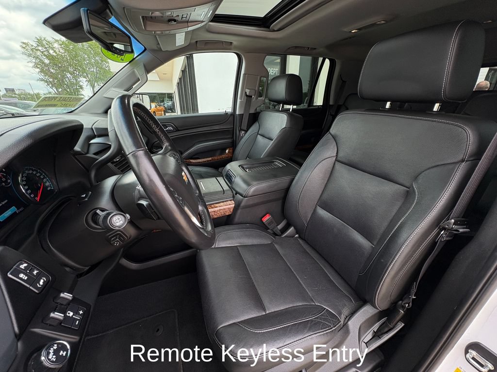 Used 2020 Chevrolet Tahoe Premier w/ RST 6.2L Performance Edition AWD/4WD image 13