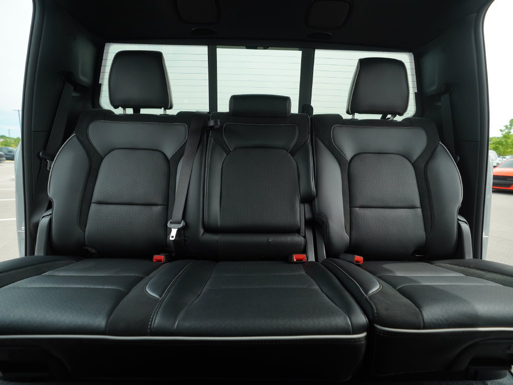 New 2026 RAM 1500 Laramie w/ Night Edition AWD/4WD image 34