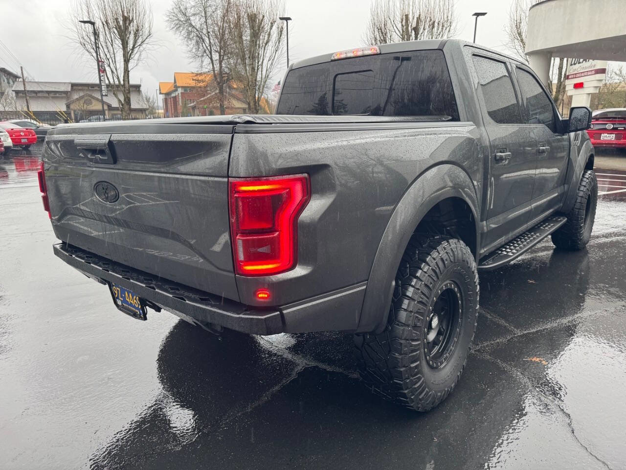 Used 2017 Ford F150 Raptor w/ Equipment Group 802A Luxury image 5