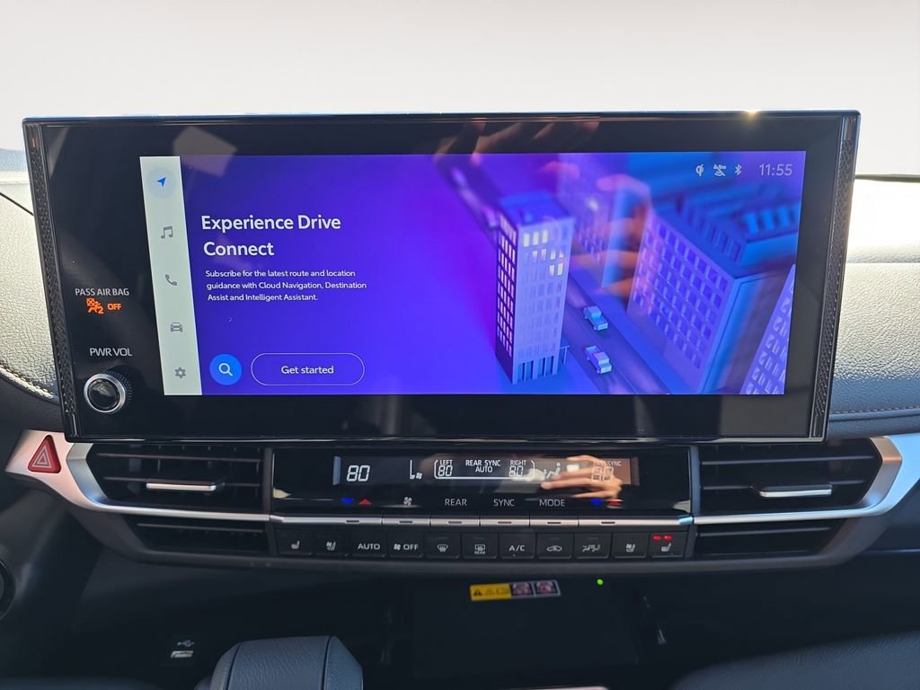 Used 2025 Toyota Sienna Platinum image 13