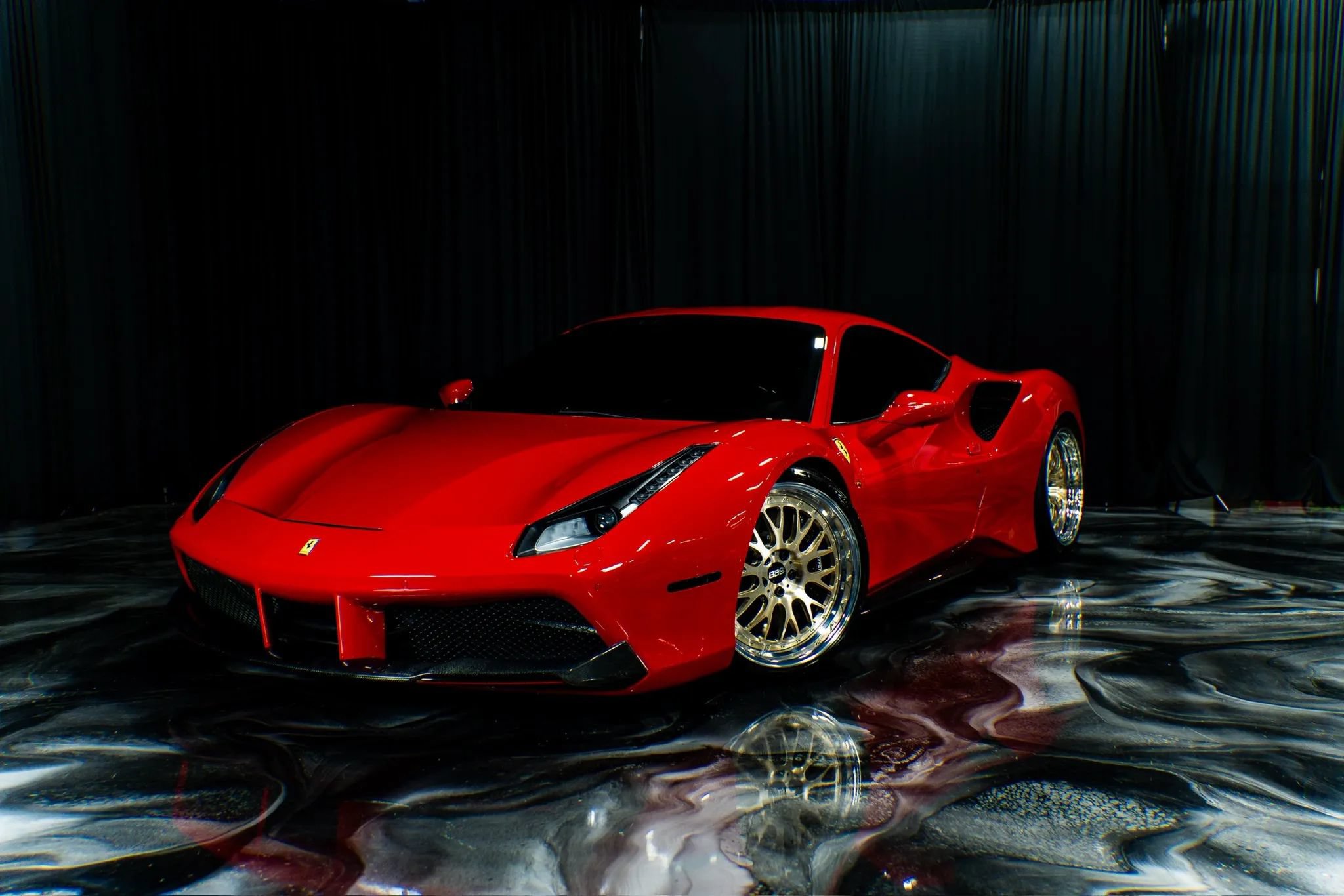 Used 2016 Ferrari 488 GTB RWD image 2