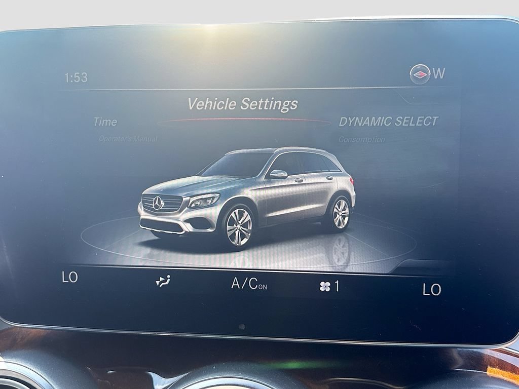 Used 2018 Mercedes-Benz GLC 300 w/ Multimedia Package image 33
