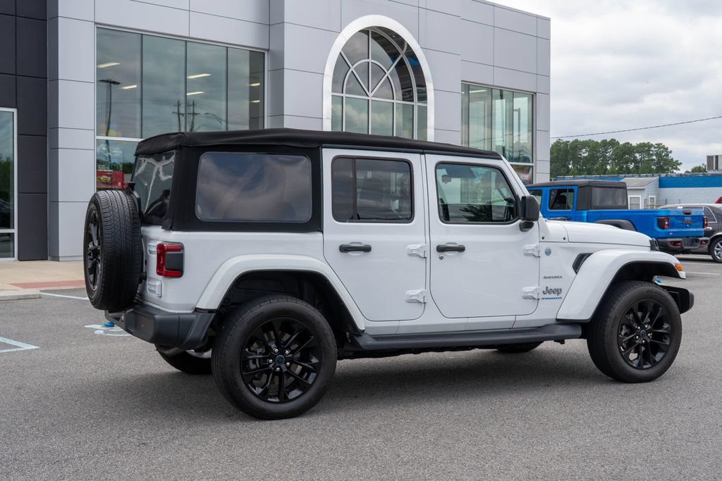 Used 2024 Jeep Wrangler Unlimited Sahara AWD/4WD image 8