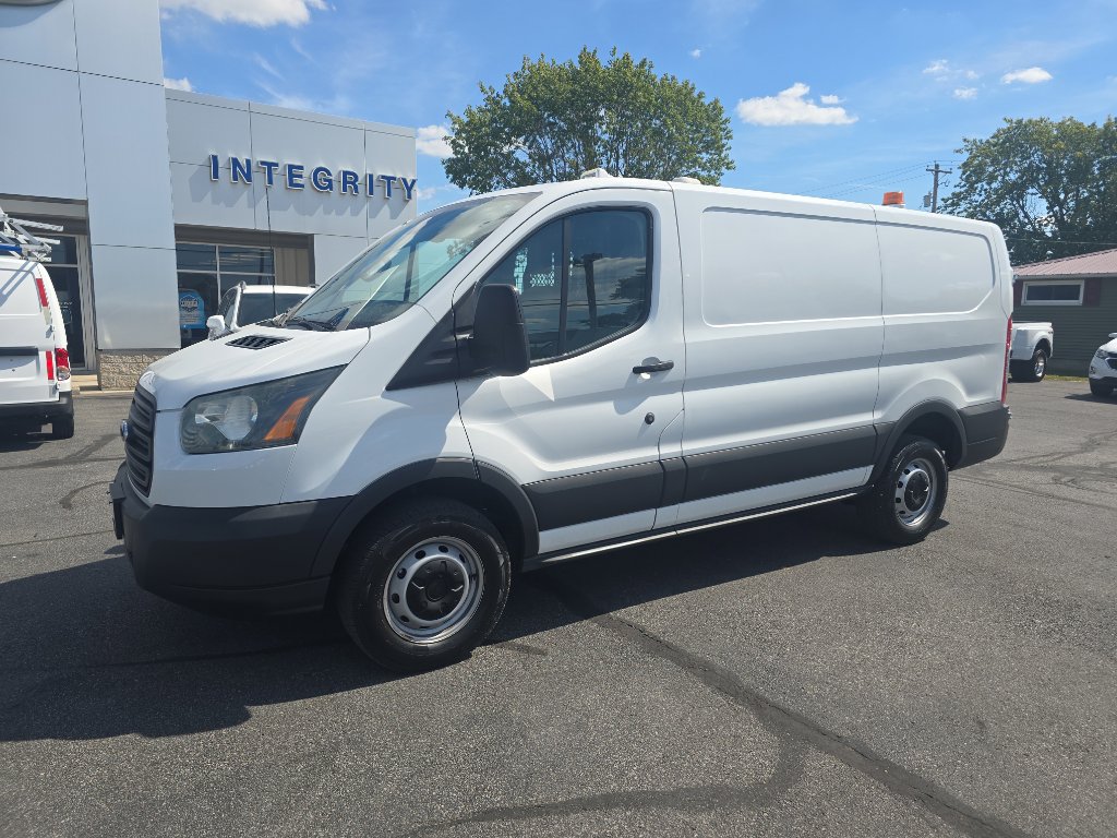 Used 2016 Ford Transit 250 Base image 2