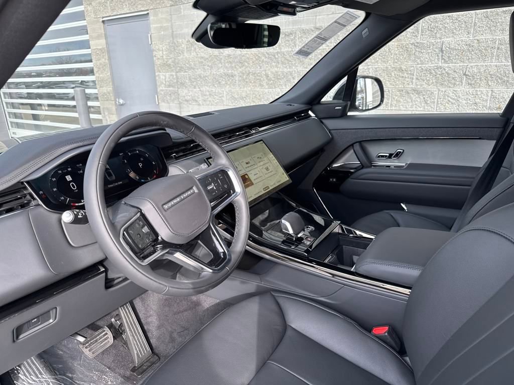 New 2025 Land Rover Range Rover Sport image 12