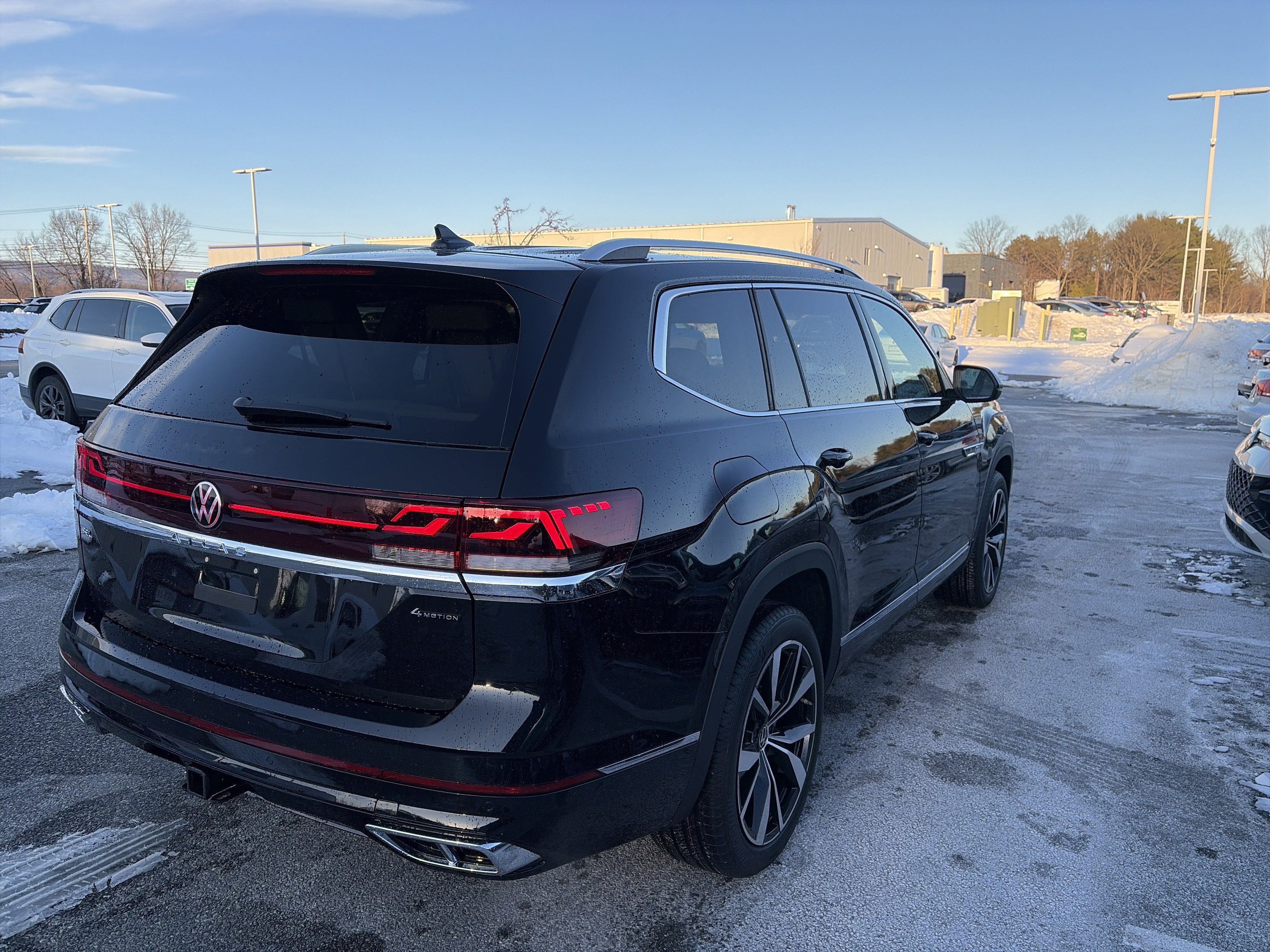 New 2026 Volkswagen Atlas SEL Premium R-Line image 4