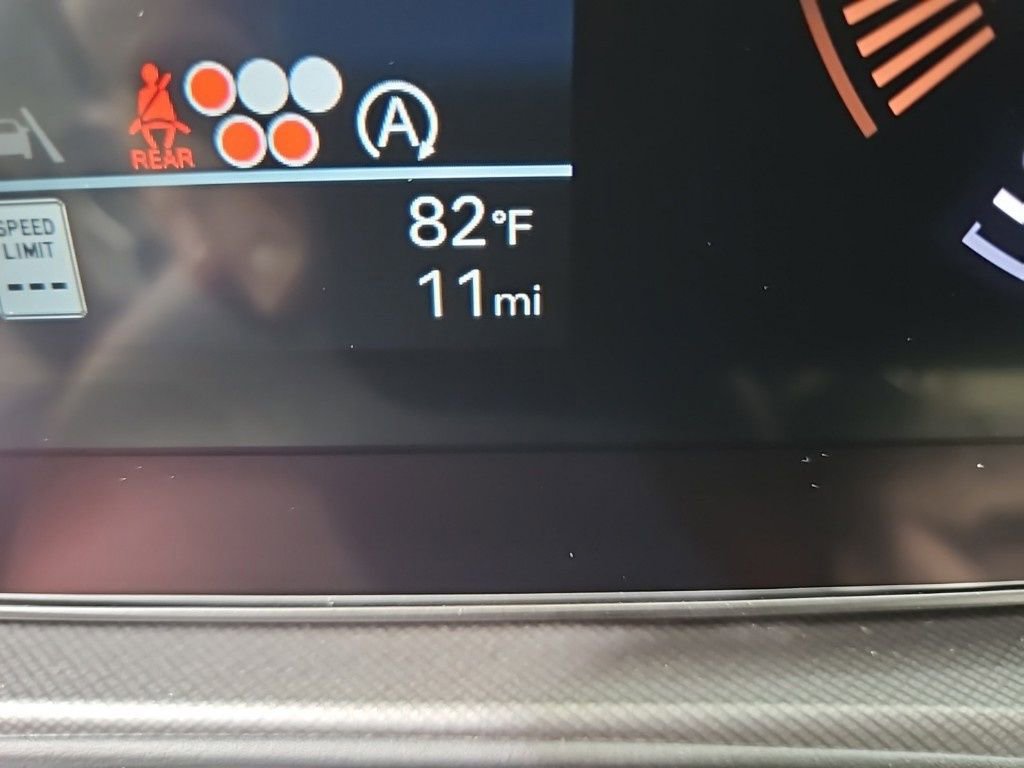 Used 2025 Hyundai Santa Fe SEL image 18