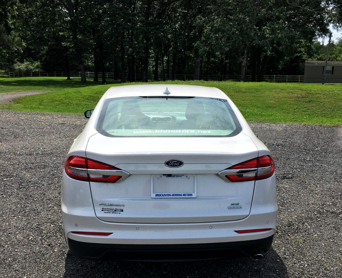 Used 2019 Ford Fusion SE image 5