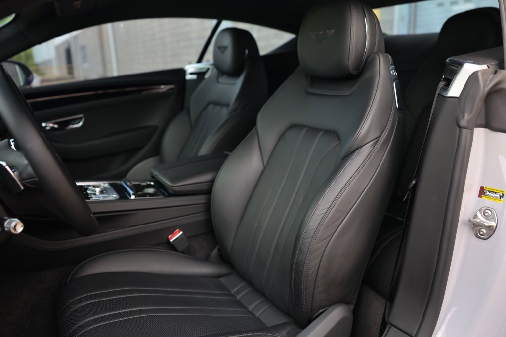 Used 2020 Bentley Continental GT image 15