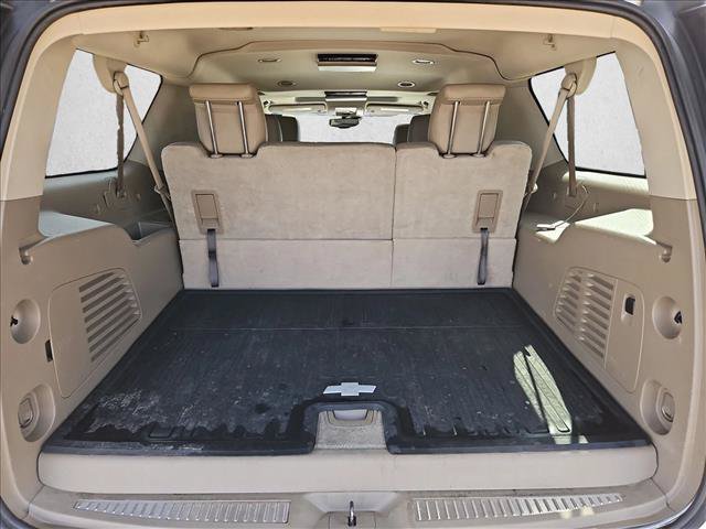 Used 2015 Chevrolet Suburban LT RWD image 6