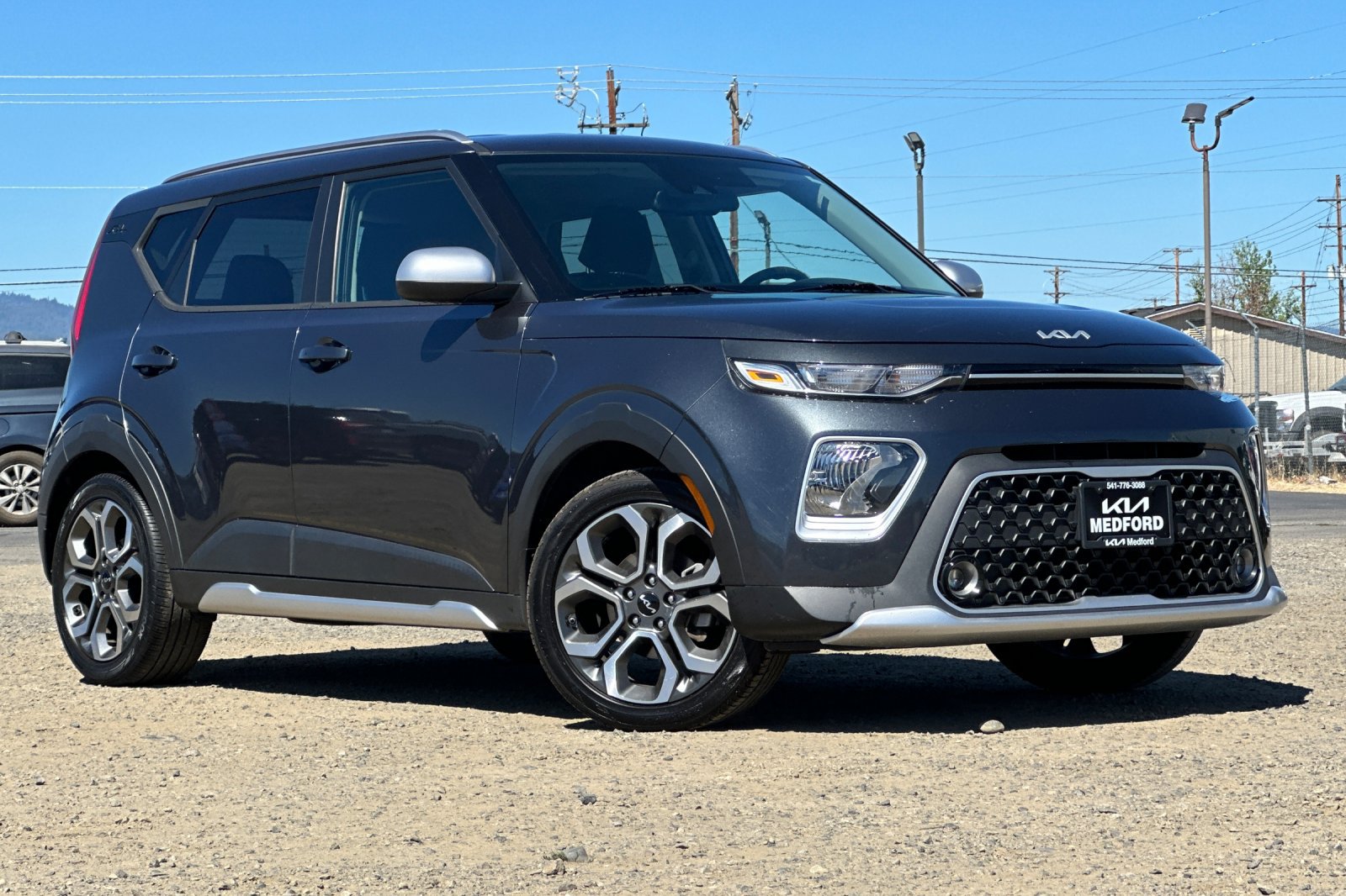 Used 2022 Kia Soul X-Line FWD image 2