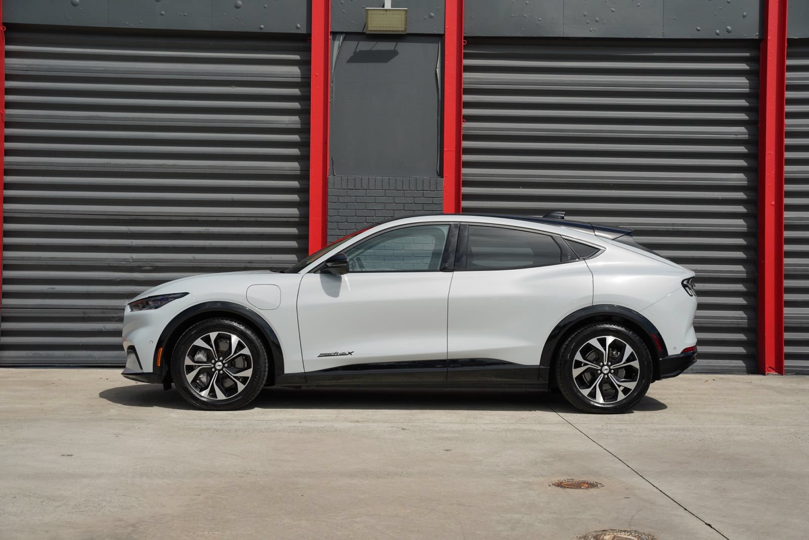 Used 2023 Ford Mustang Mach-E Premium AWD/4WD image 4