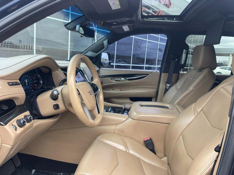 Used 2018 Cadillac Escalade Platinum image 11