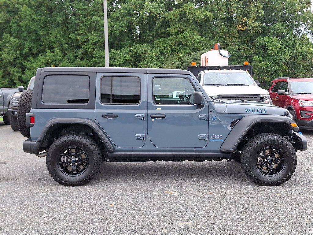 Used 2024 Jeep Wrangler Unlimited AWD/4WD image 7