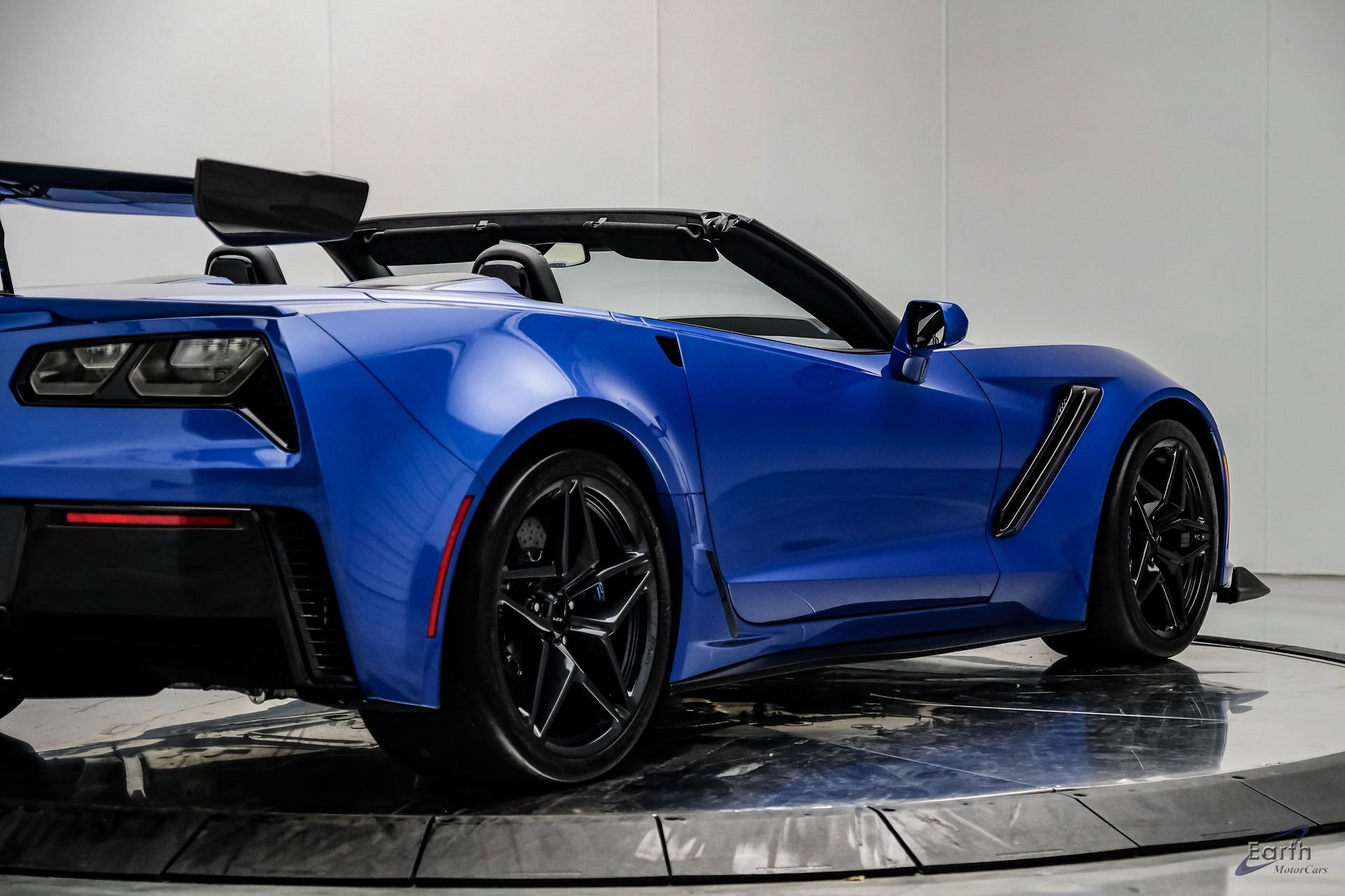 Used 2019 Chevrolet Corvette ZR1 RWD image 26