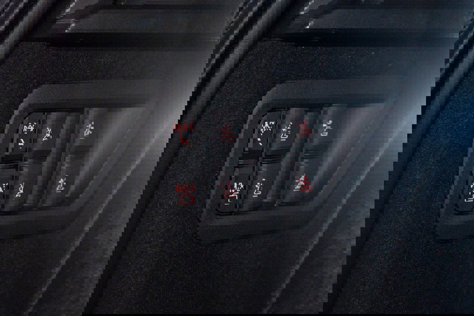 Used 2023 BMW X7 M60i image 38