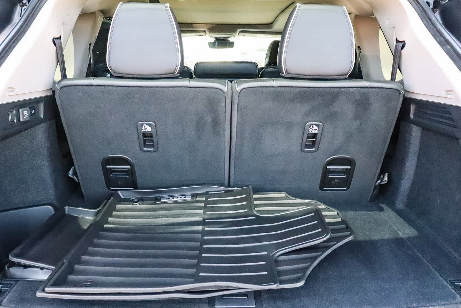 Used 2023 Acura MDX SH-AWD w/ Advance Package image 28
