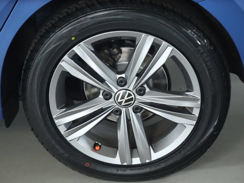 Used 2023 Volkswagen Jetta SE FWD image 39
