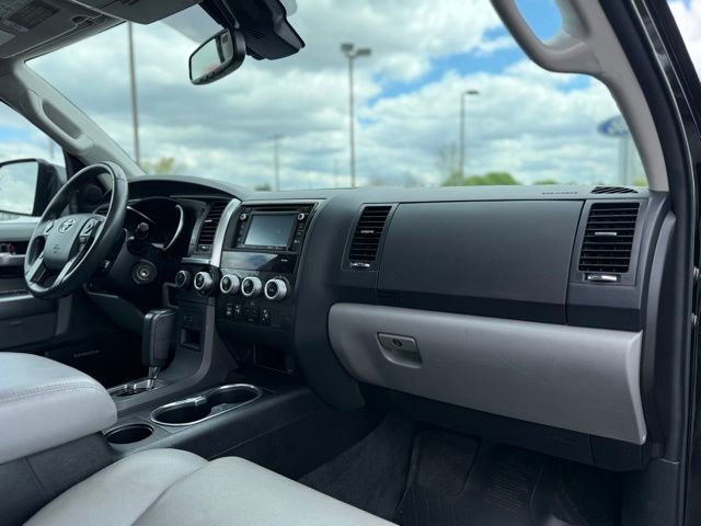 Used 2018 Toyota Sequoia Limited AWD/4WD image 21