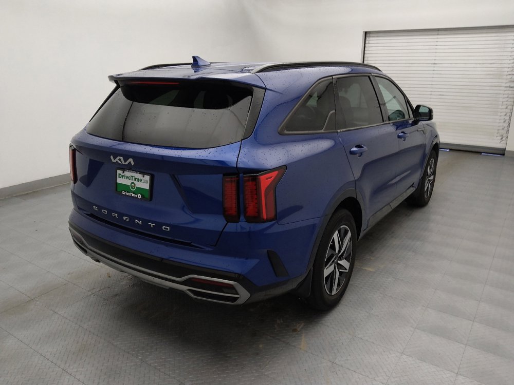 Used 2022 Kia Sorento S image 9