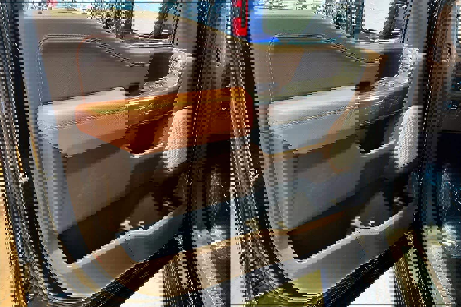 New 2026 Ford F150 King Ranch w/ Equipment Group 601A High image 9