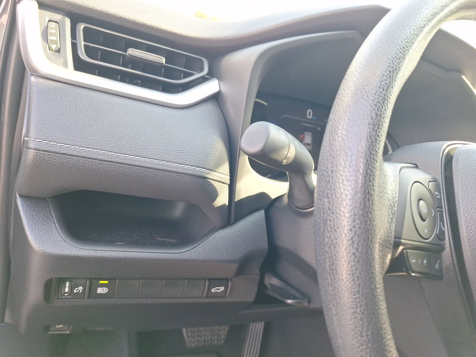 Used 2024 Toyota RAV4 XLE w/ Convenience Package AWD/4WD image 19