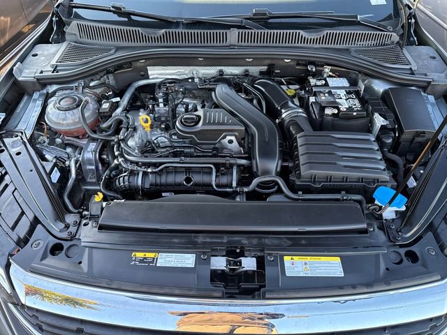 Used 2024 Volkswagen Jetta SE image 12