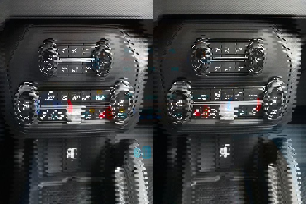 Used 2024 Ford Bronco Raptor image 28