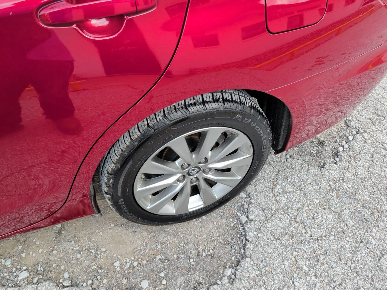 Used 2015 Toyota Camry XLE image 18