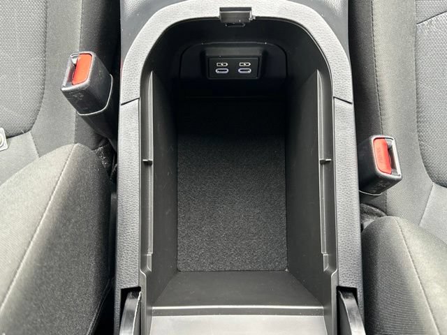 Used 2025 Toyota RAV4 XLE AWD/4WD image 66