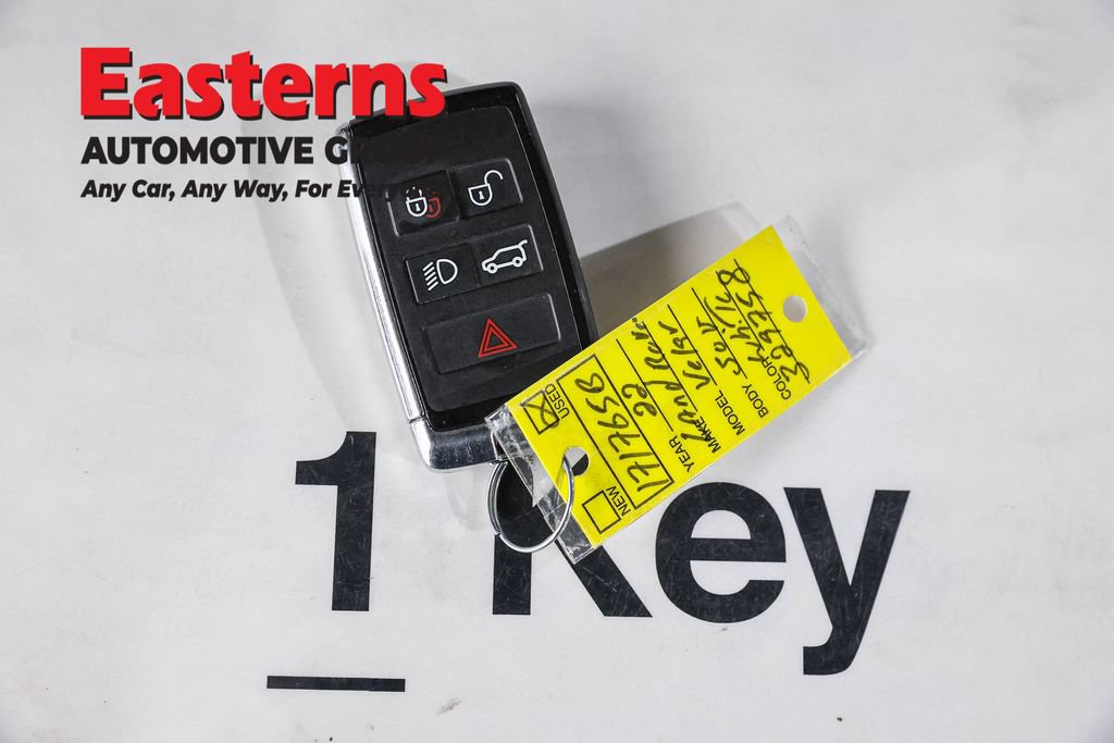 Used 2022 Land Rover Range Rover Velar R-Dynamic S AWD/4WD image 25